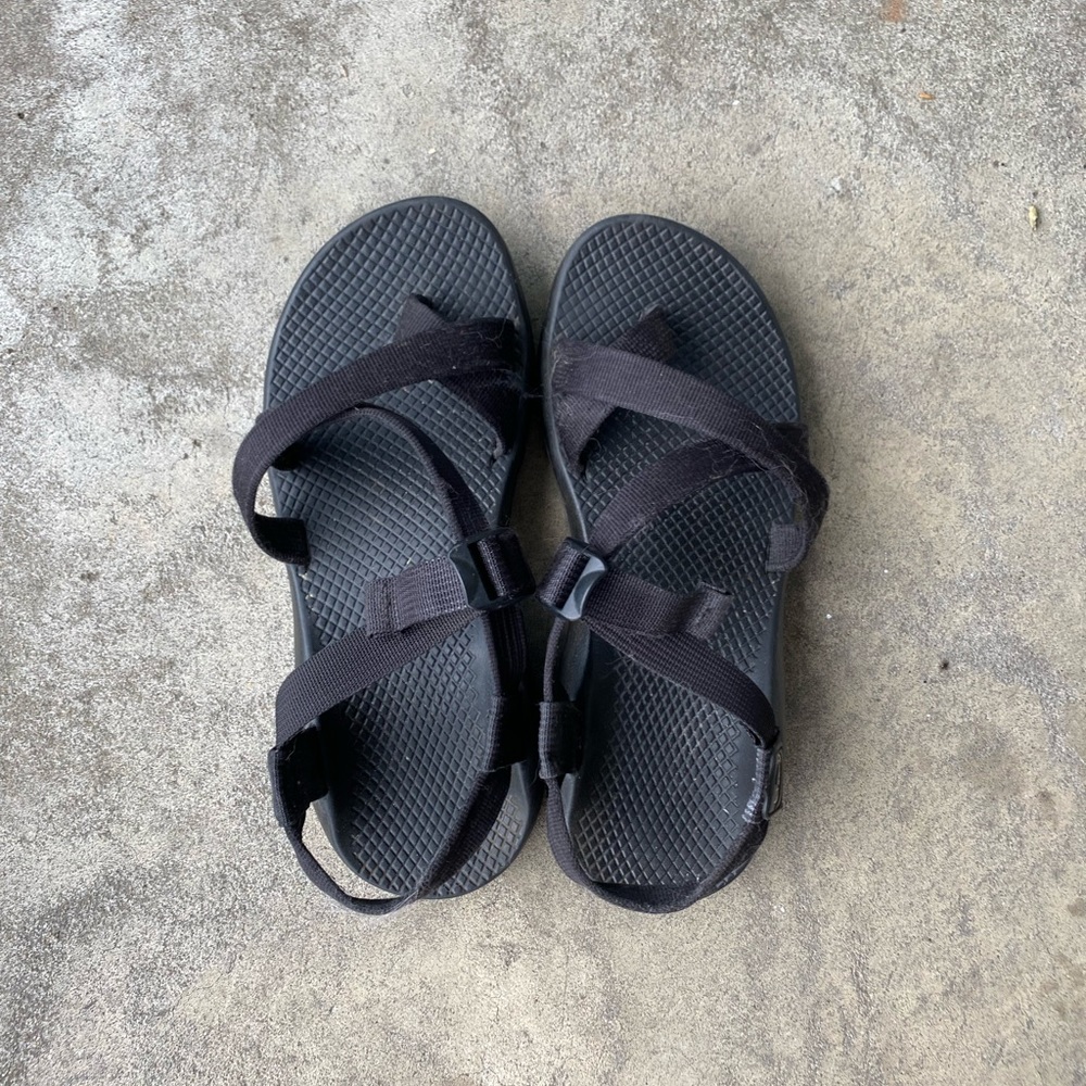 Chacos all black